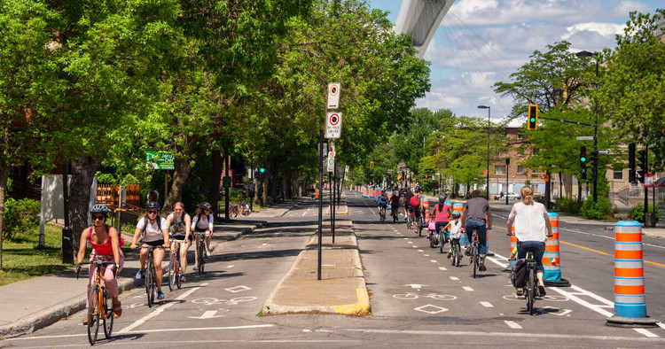 Protected bike lanes